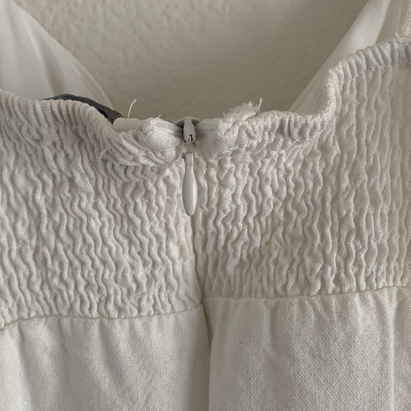 🤍 Dress - Picture 2 of 7